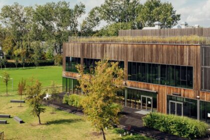 Akademeia High Shool Știri de lux