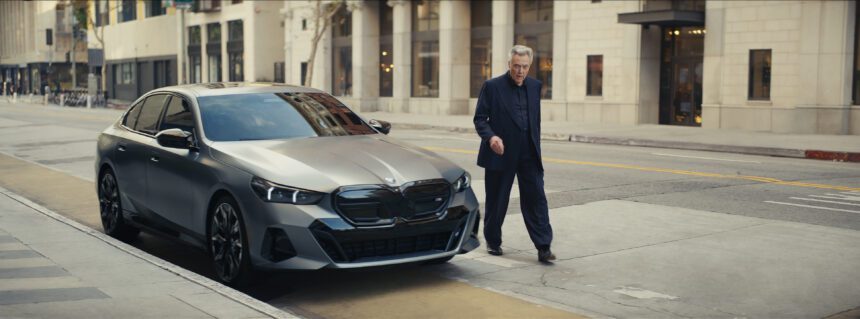 Christopher Walken dă tonul în reclama BMW și la scara Super Bowl