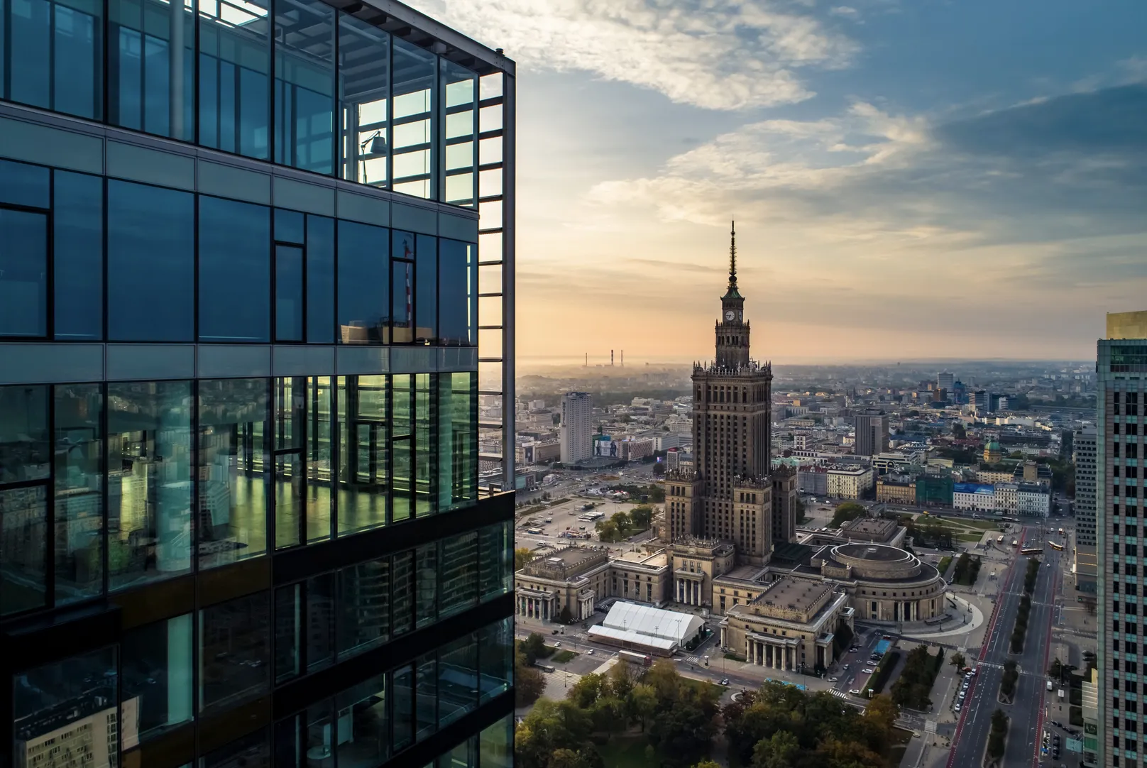 Cosmpolitan Gold Pearl Imobiliare