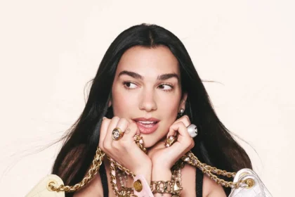 Dua Lipa și Jennie Chanel Campania 25a