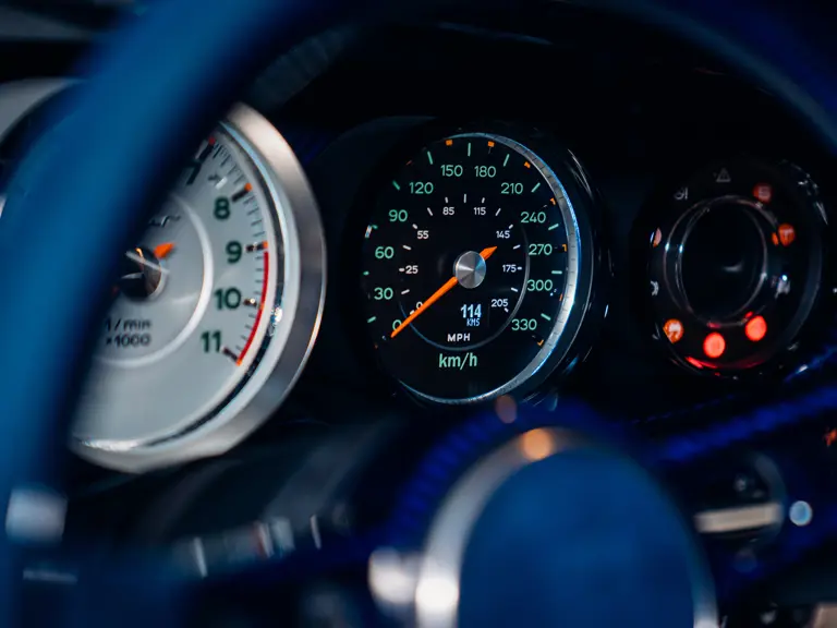 Specimene Porsche exclusive