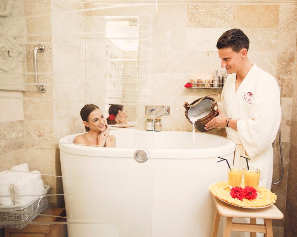 Baie duo Ofuro &icirc;n Manor House Spa Hotel