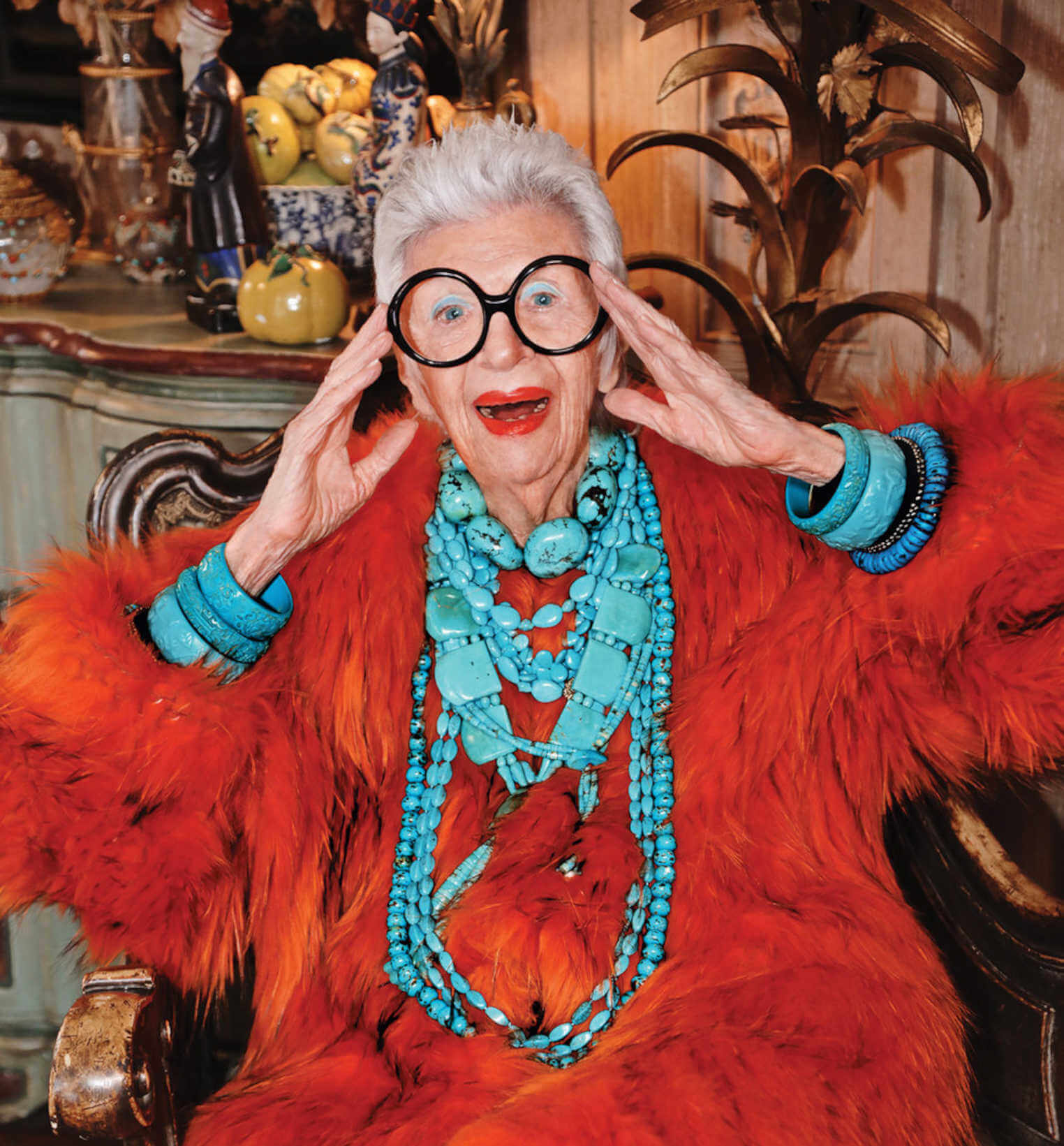 Licitație de suveniruri Iris Apfel1