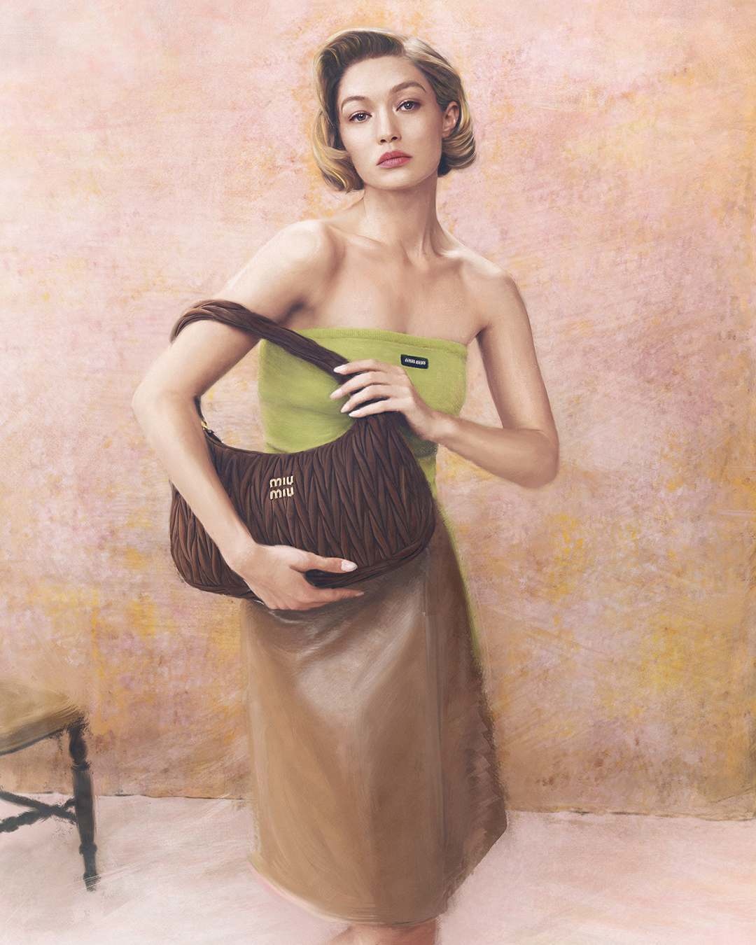 Cea mai recentă campanie Miu Miu cu Gigi Haddid