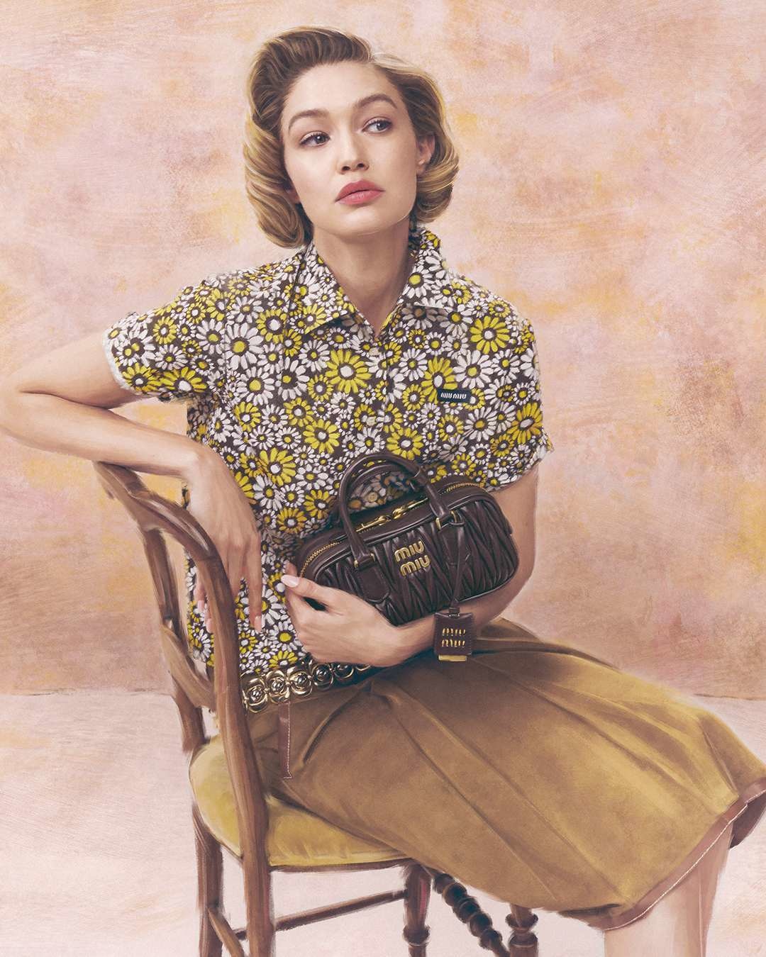 Cea mai recentă campanie Miu Miu cu Gigi Haddid1