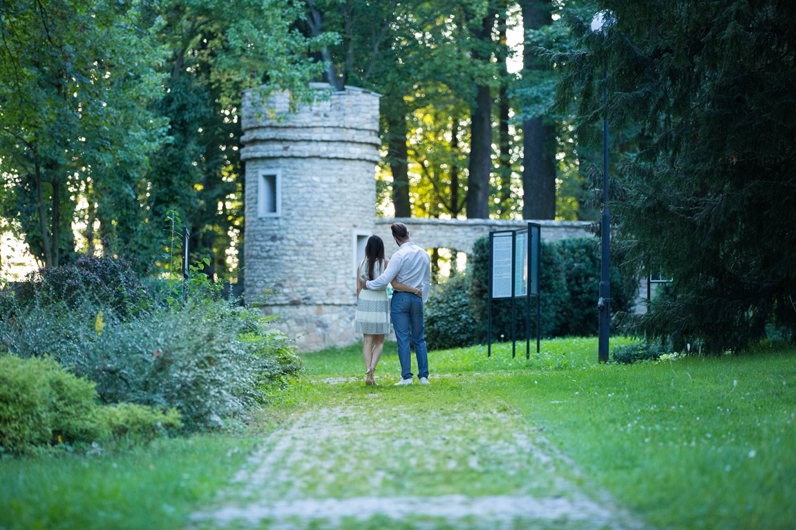 Plimbare romantică în Parcul istoric Manor House Spa