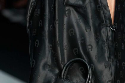 Geantă de mână prestigioasă de brand Aigner