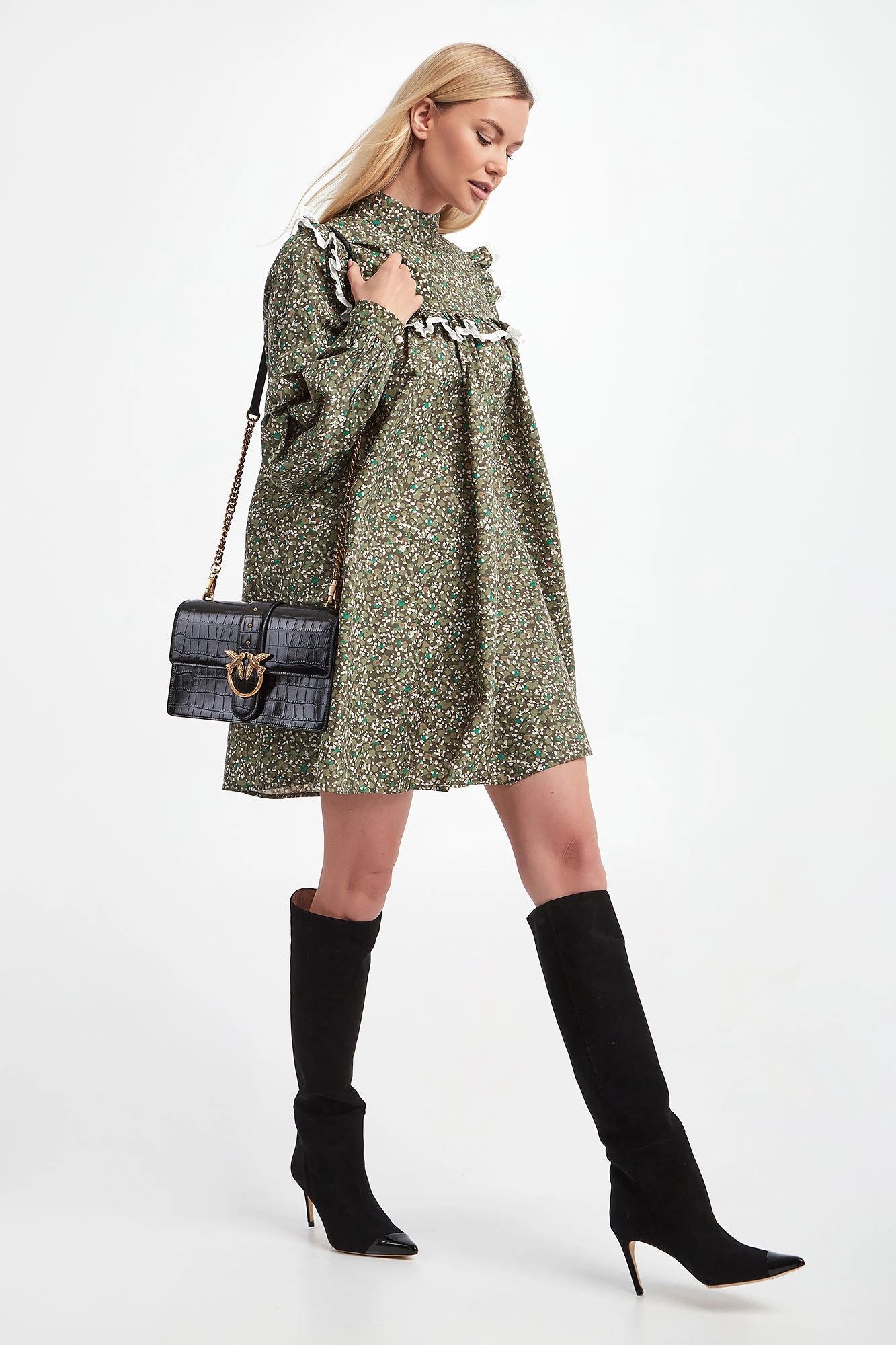 Fabricat la comandă Care este marca2