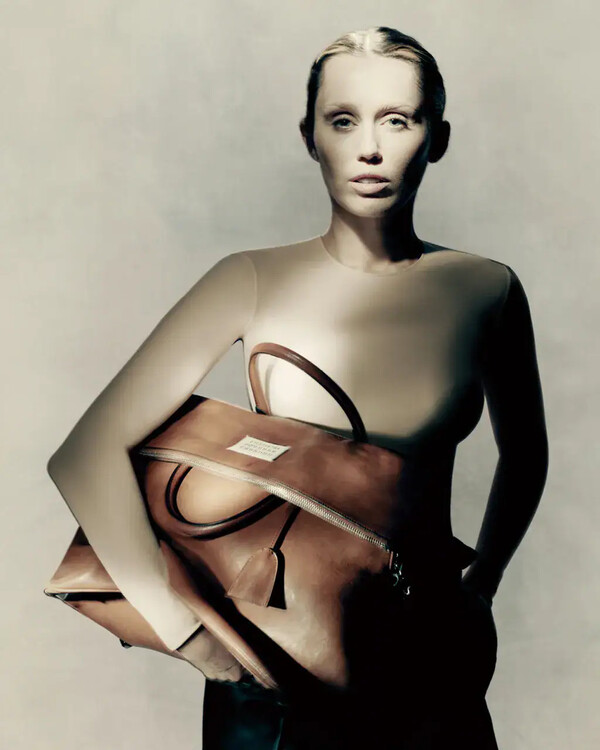 Maison Margiela și Miley Cyrus2