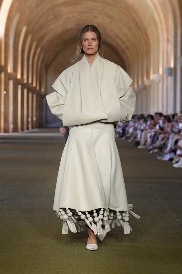 Minimalismul inversat Jacquemus1