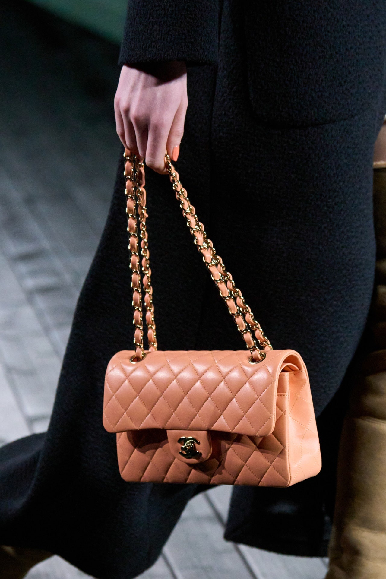 Genți de m&acirc;nă de la mărci de lux3