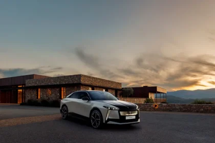 Ds N°8 SUV electric premium cu autonomie de 750 km și rafinament franțuzesc