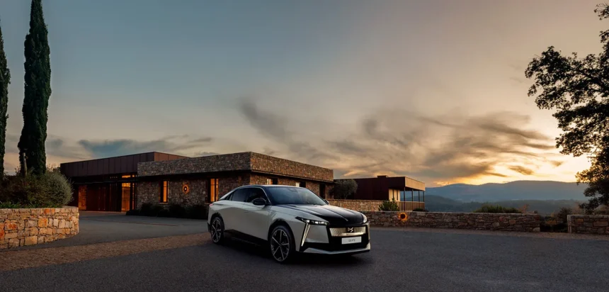Ds N°8 SUV electric premium cu autonomie de 750 km și rafinament franțuzesc