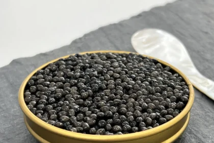 Caviar din sturioni rari – un lux care are prețul său
