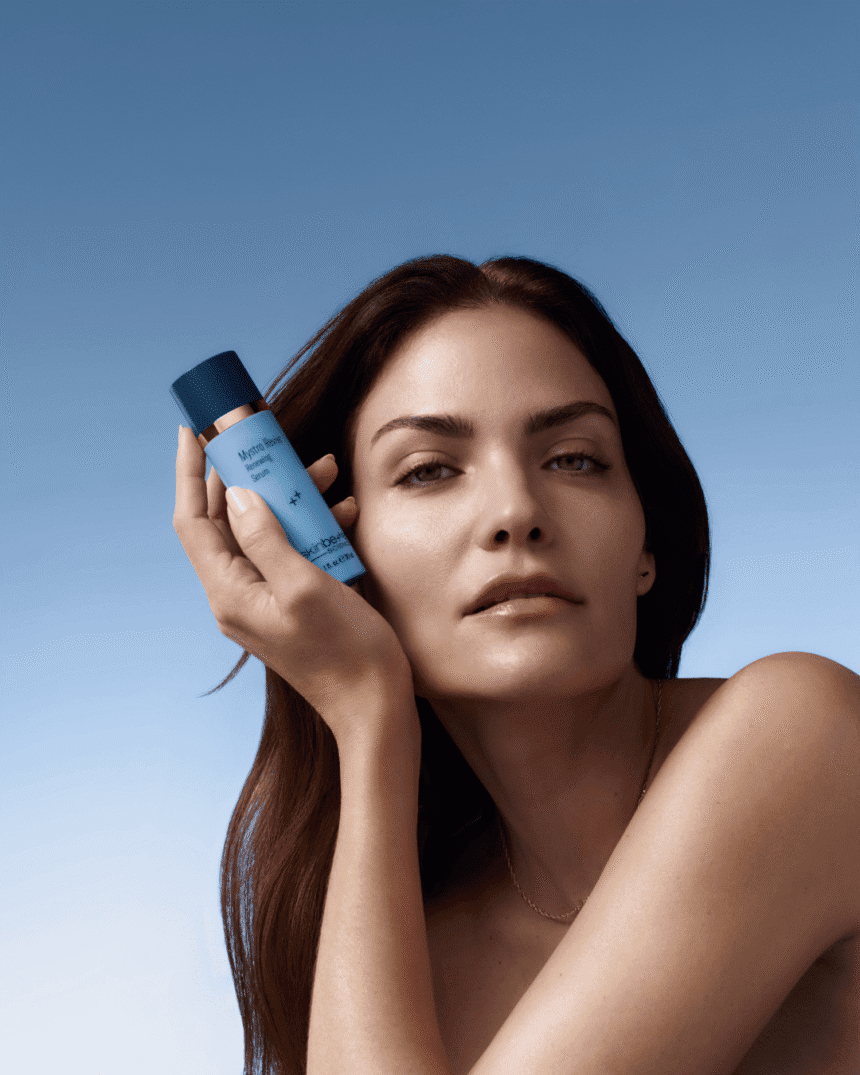 Mystro Revive Renewing Serum O nouă eră a îngrijirii pielii în menopauză