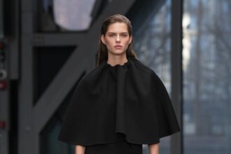 Calvin Klein Între Mit și Prezent