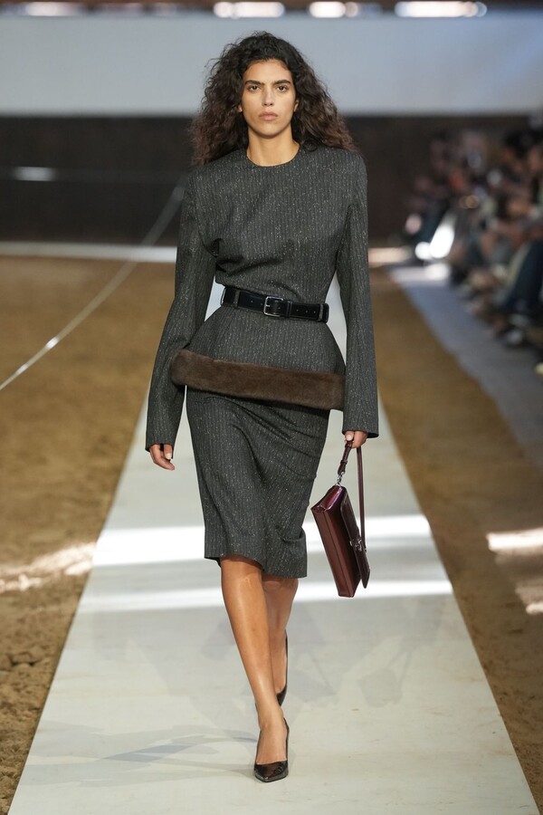 Top 5 tendințe direct de pe podiumurile 2026 Stella1