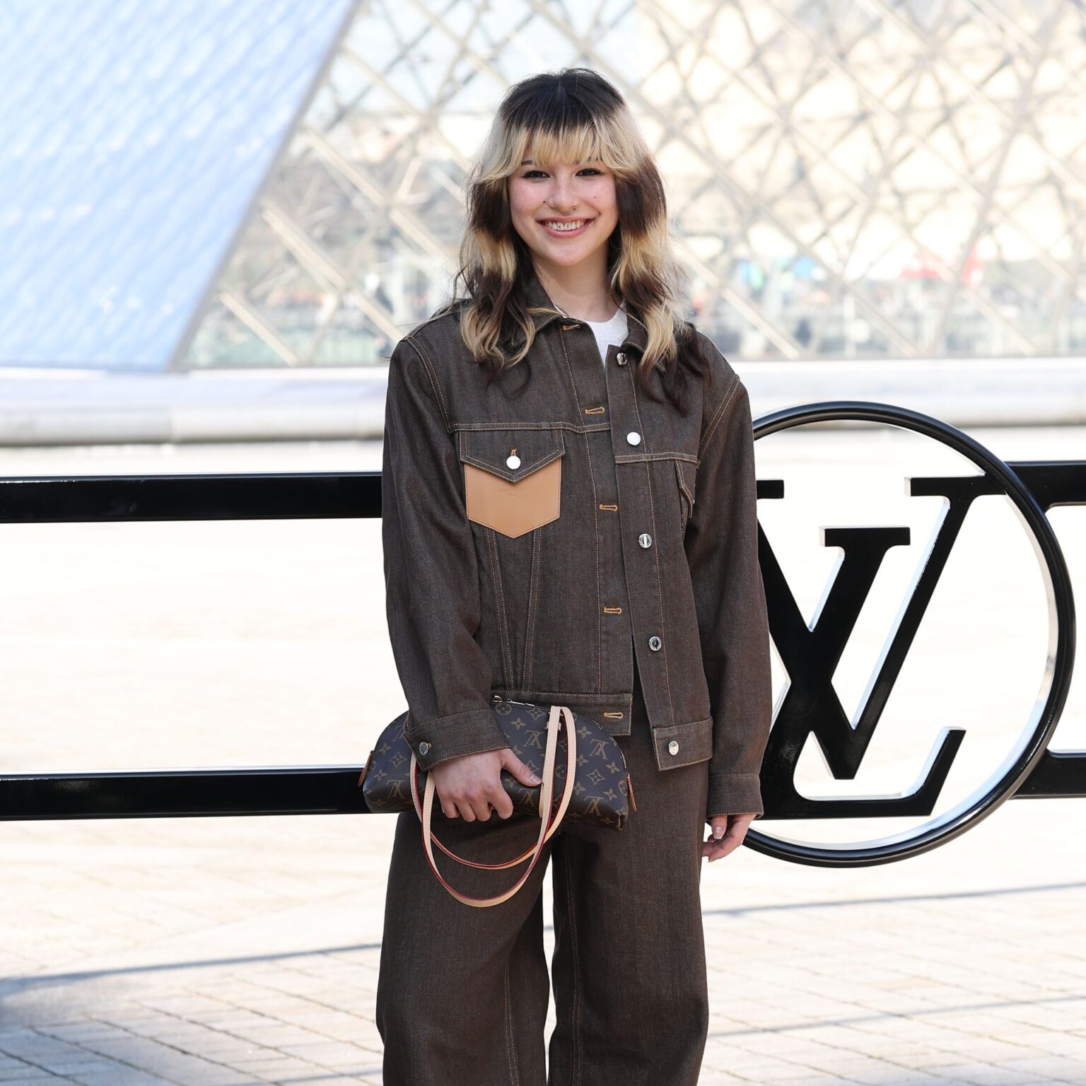 Alysa Liu noua ambasadoare Louis Vuitton