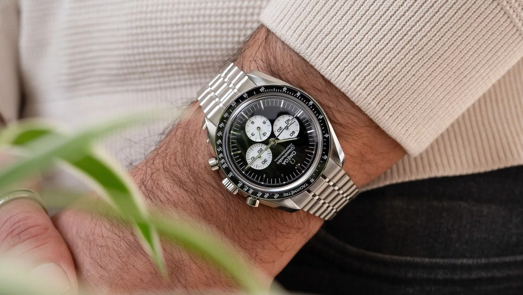 Omega Speedmaster Moonwatch Preț