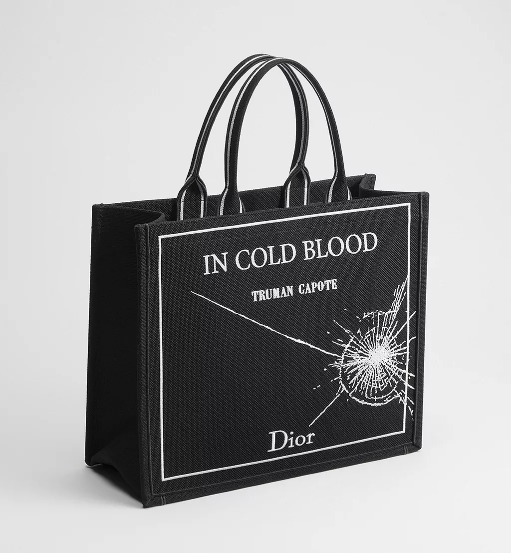 Dior Book Tote Când Cartea Devine Modă64